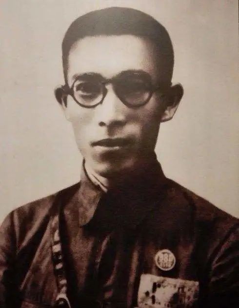 八佰|比《八佰》更悲壮，地狱般的7日之战，500壮士死守宝山