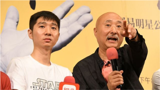 陈佩斯|还在啃老？66岁陈佩斯吐槽30岁儿子，不干活就知道睡觉