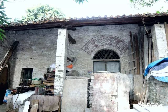 麦村小学位于东北大道26号,创建于40年代末,原址是定祖祠堂,60年代