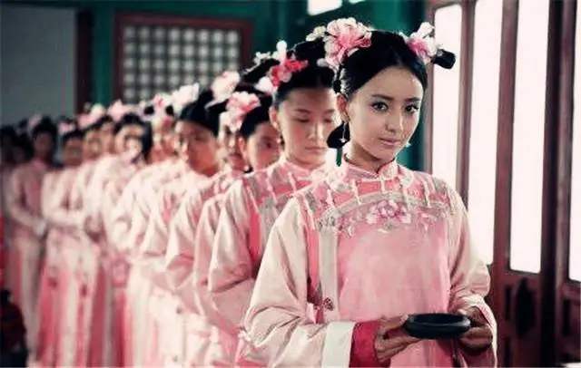 1992年故宫墙出现宫女到底是怎么回事?