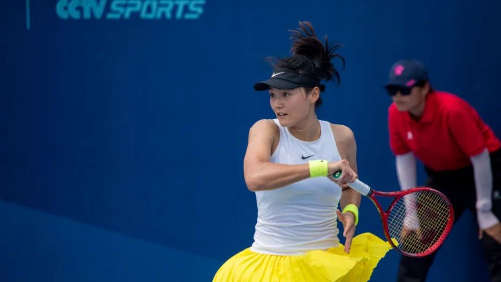 来源:央视影音 安泰网球俱乐部编辑:于丽丽 校对:秦美蓉 责编:孟涛