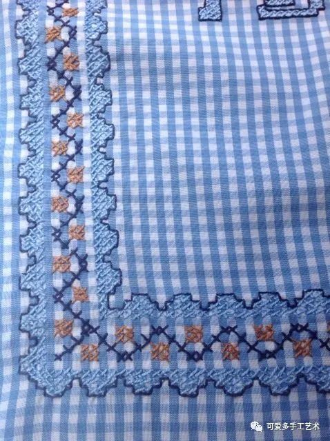 十字绣|一块格子布换个方式来刺绣，再普通的用品改造完都让人大呼惊艳！
