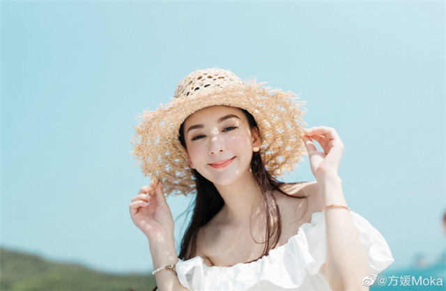 方媛|33岁方媛晒美照似少女，配文不忘初心，疑否认离婚传闻