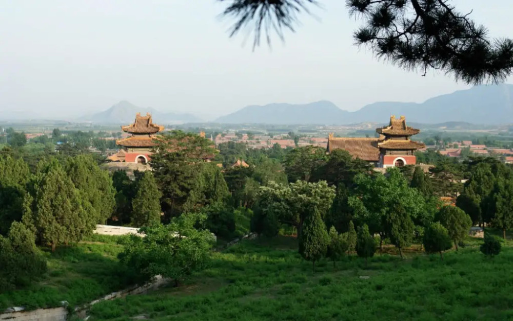 大阿哥胤禔只因说错一句话,就被囚禁了26年,去世后墓中空空如也