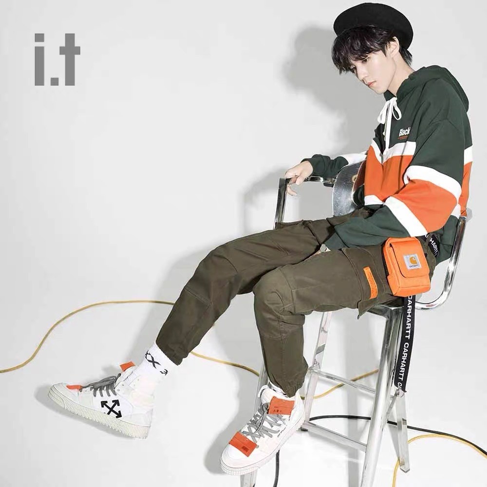 王俊凯|王俊凯喜提第15个代言，双话题阅读量破亿，一起凯启潮流新篇章