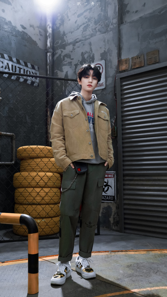 王俊凯|王俊凯喜提第15个代言，双话题阅读量破亿，一起凯启潮流新篇章