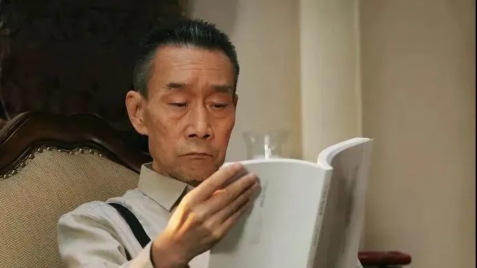 李雪健|李雪健拿片酬60万，小鲜肉不服，觉得自己4000太少！