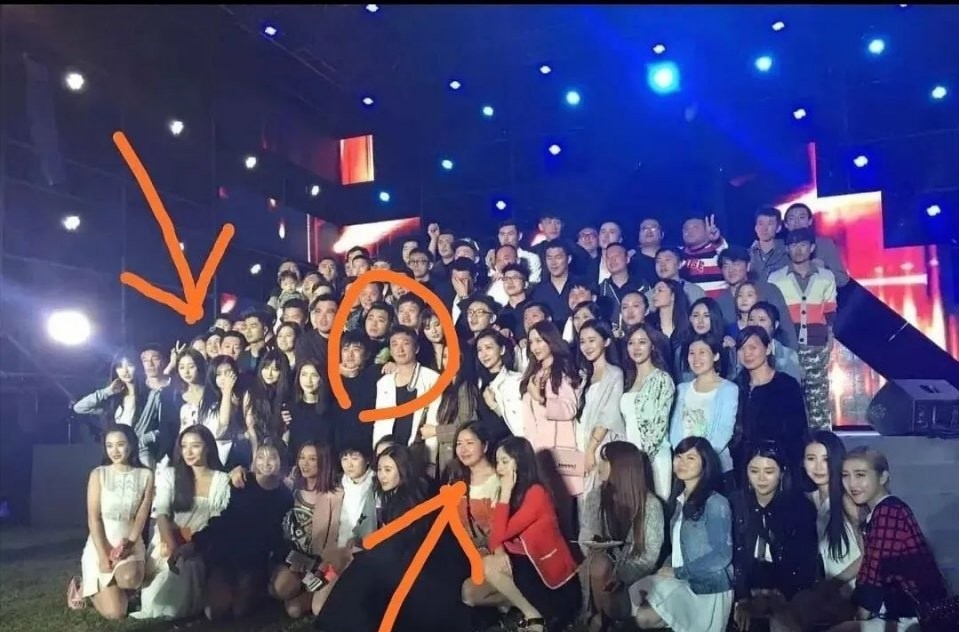 方媛|方媛和宣云被曝婚变，同衣、同景同抄佛经，原来培训班是ZD！