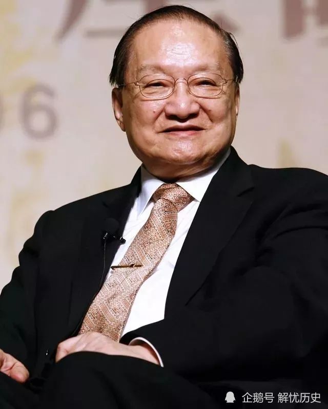 金庸|王朔痛批金庸武侠小说，怎么努力也看不下去，金庸：你看的是盗版