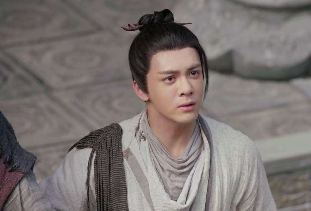 张无忌|倚天中，女神收割机的张无忌为何没撩到杨不悔？殷梨亭有样东西张无忌没有