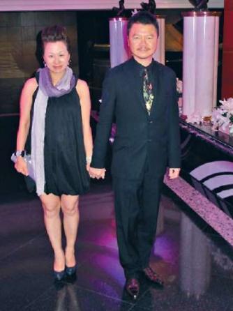 艾威|61岁TVB金牌绿叶官宣离婚！结婚18年无子女，曾为救妻捐肝花百万