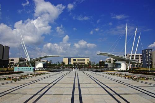离临港校区60公里上海海事大学研究生毕业班搬迁宿舍引网议校方为修缮