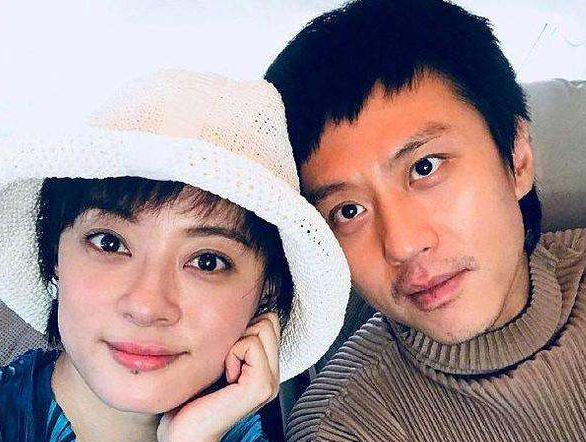 张靓颖|张靓颖绯闻男友上热搜，脑子一热网评模范情侣，这五对真的太幸福