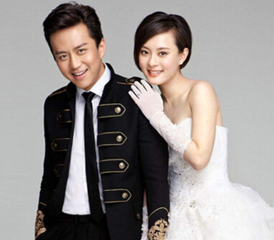 张靓颖|张靓颖绯闻男友上热搜，脑子一热网评模范情侣，这五对真的太幸福