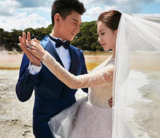 张靓颖|张靓颖绯闻男友上热搜，脑子一热网评模范情侣，这五对真的太幸福