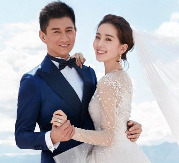 张靓颖|张靓颖绯闻男友上热搜，脑子一热网评模范情侣，这五对真的太幸福