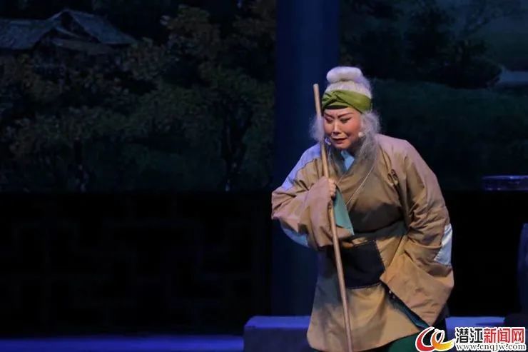 秦丽霞|秦丽霞：把自己“打破揉碎”，融进每一个角色里