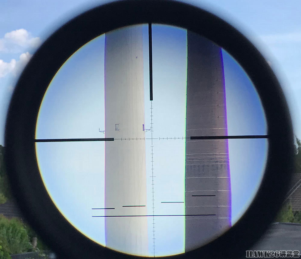 通过瞄准镜看到的视野,由于这些照片是使用iphone 7手机拍摄的,因此与