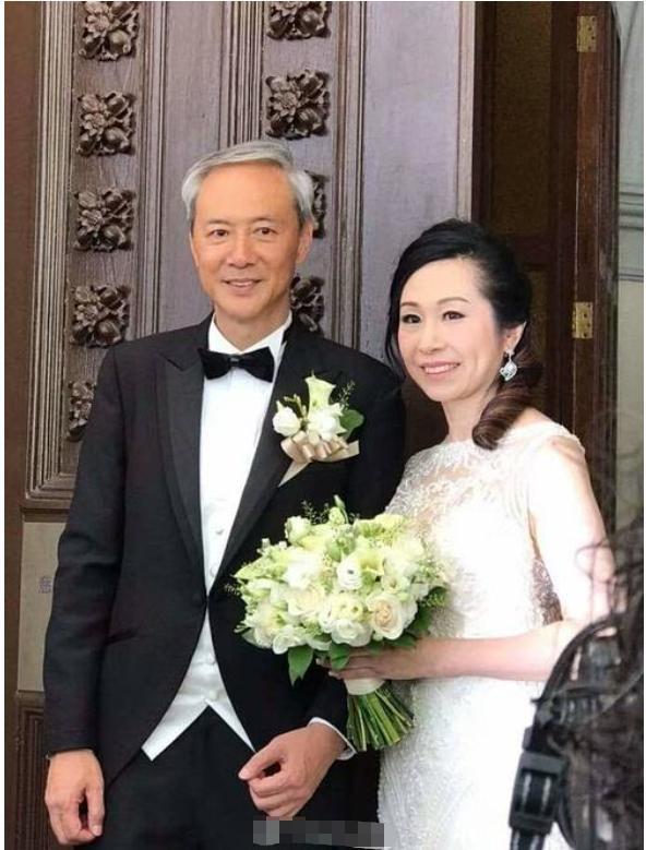 tvb陈荣峻10年前丧妻63岁再遇爱情如今2婚妻子又患恶疾