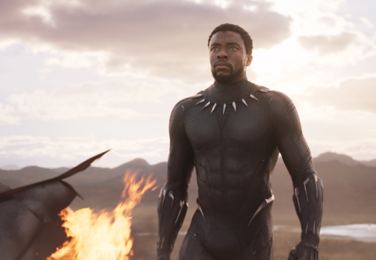 查德维克·博斯曼|《黑豹2》原定2022年上映，网友叹：瓦坎达的高科技也没能拯救黑豹