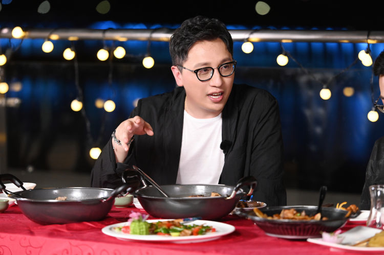 龙泉青瓷|在美丽的浙江山城龙泉，徐璐遇到了什么“险情”？