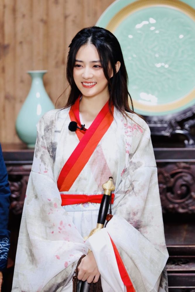 龙泉青瓷|在美丽的浙江山城龙泉，徐璐遇到了什么“险情”？