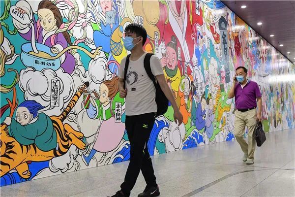 文那|造神女孩文那，用一支画笔让众神在国贸CBD上班了