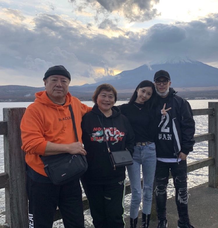 方媛|潘玮柏再上热搜，方媛举动惹争议：学不会低调是如何毁掉一个人的