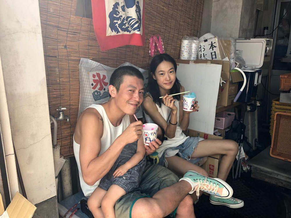 陈冠希|陈冠希一改风流本性，婚后化身宠妻狂魔，当爱妻摄影师大晒美照