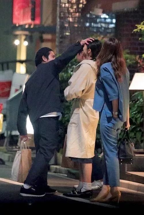 荣仓奈奈|他们的二胎宝宝要来啦！