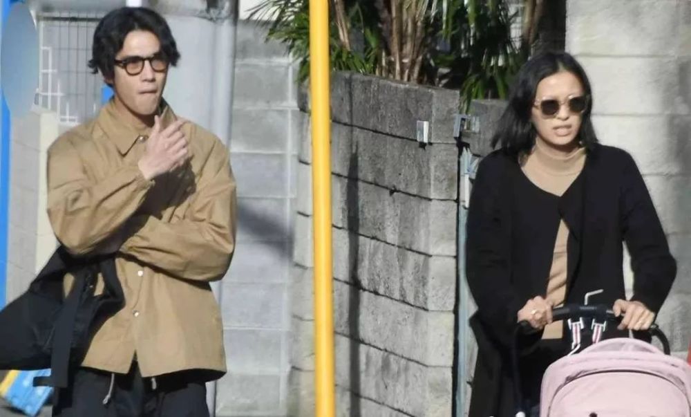 荣仓奈奈|他们的二胎宝宝要来啦！