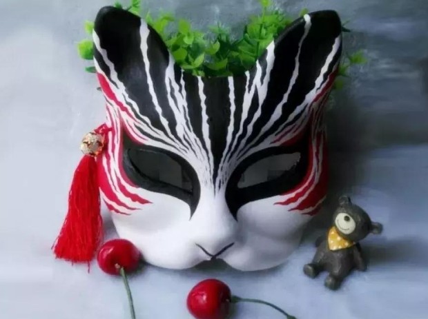 趣味测试选择一个猫脸面具测在另一半心中你是什么样的人