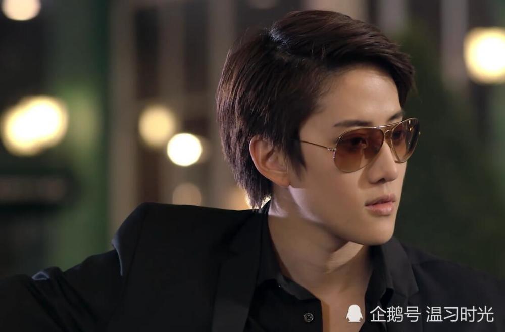 杨超越许魏洲新剧堪称土味浪漫满屋怀念泰国mike版太帅