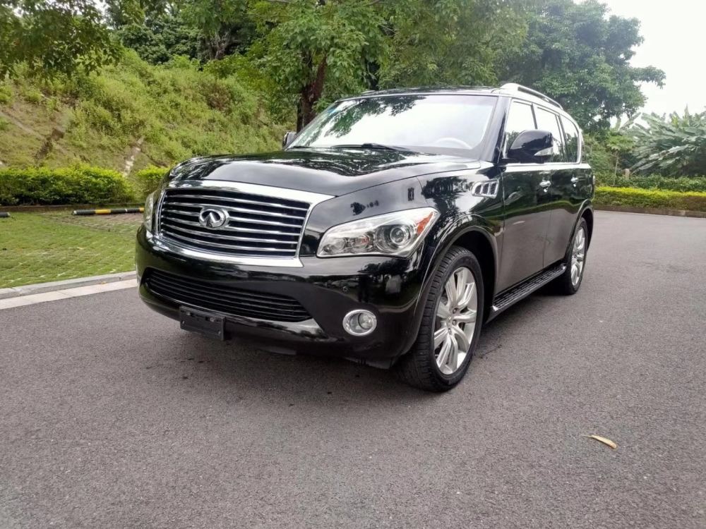 14年英菲尼迪qx56售价18万外观高大健硕奢华大块头