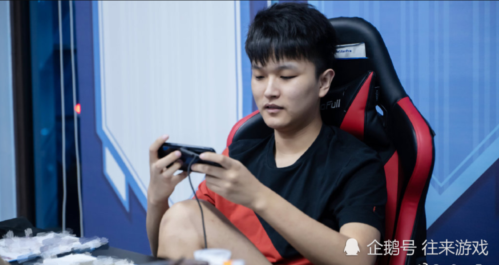 eStarPro猫神转会去了QG战队？不会去滔博TES战队了嘛？