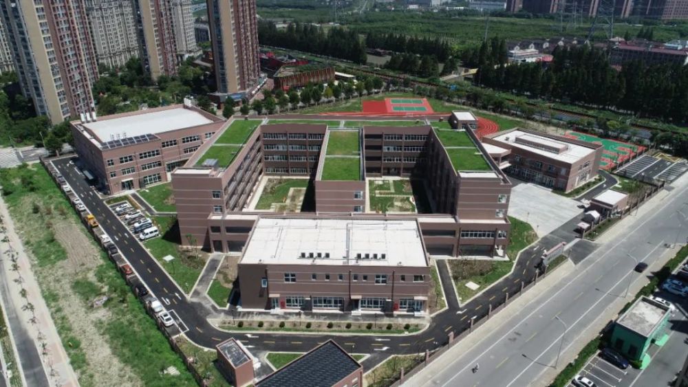 上海市安亭师范附属小学今年即将启用的新校舍坐落在安亭镇同济小镇内