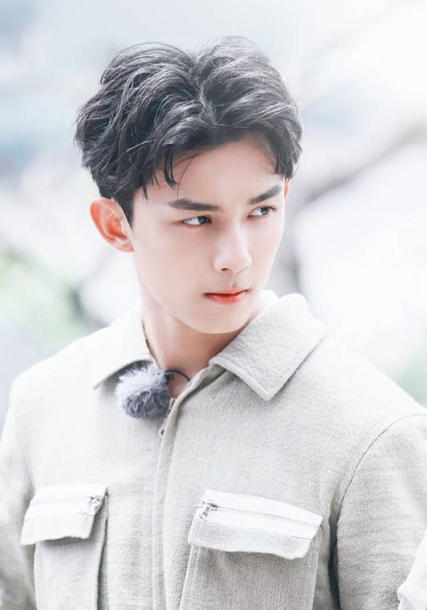 皓衣行|《张公案》开机，成《皓衣行》劲敌，《陈情令》第二鹿死谁手？