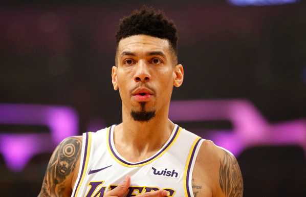 感同身受!在谈及乔治的问题之后,丹尼-格林又公布了一个好消息