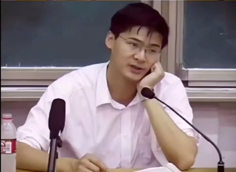 自己的11周年特映的宣传标语"一个以学习为主题的年轻心态社区"来看