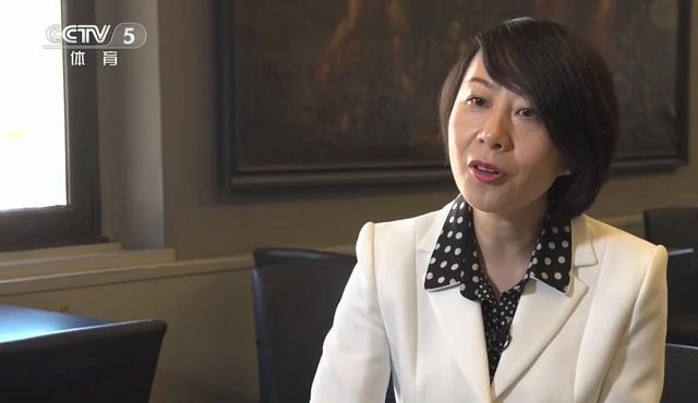 央5美女记者陆幽,因黄健翔一篇文章淡出足坛,如今只能报冷门项目