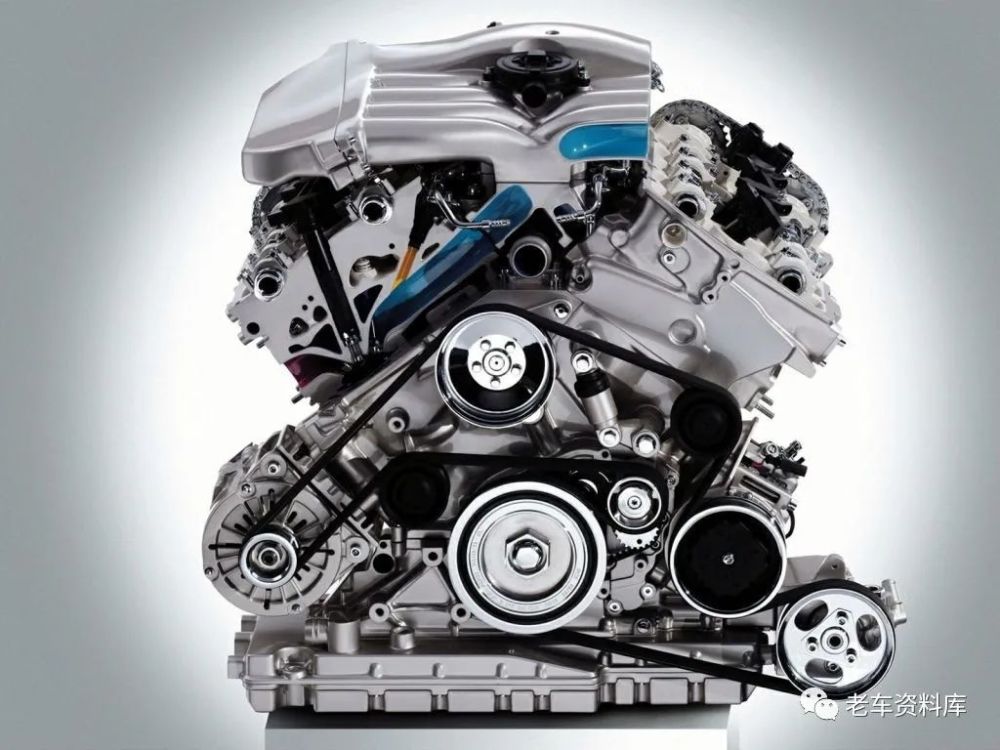 0升排量的w8全铝发动机,发动机最大功率275马力,最大扭矩370牛米,动力