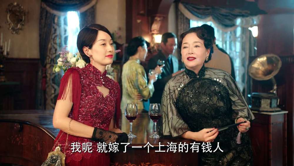 旗袍美探|《旗袍美探》：马伊琍红唇、柳叶弯眉抢眼，夸张式表演却被吐槽