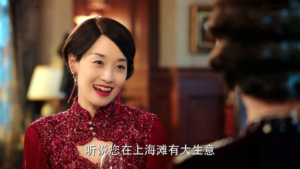 旗袍美探|《旗袍美探》：马伊琍红唇、柳叶弯眉抢眼，夸张式表演却被吐槽