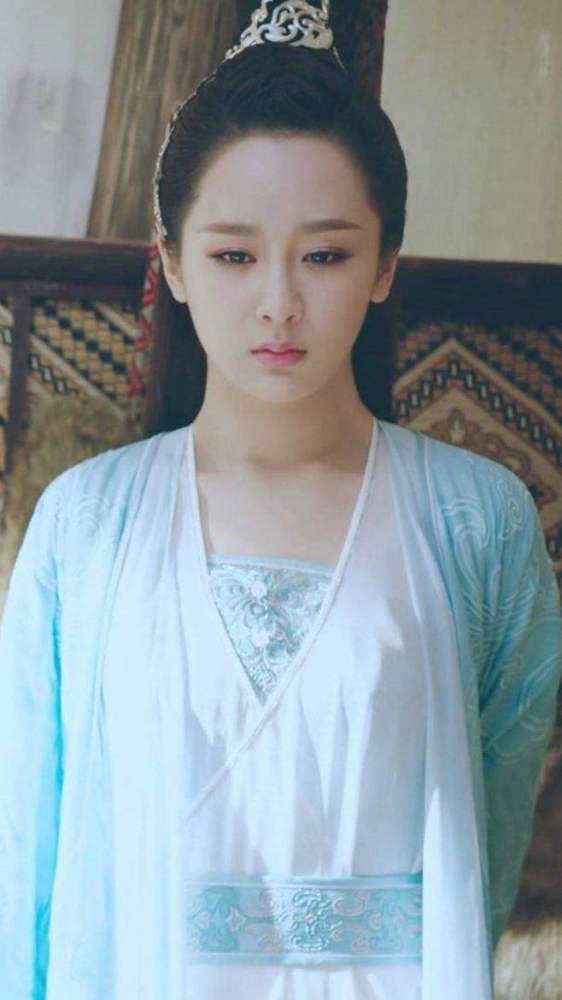 杨紫|维权成功又荣升普法大使！杨紫的21年童星路非议不断，仍涅槃重生