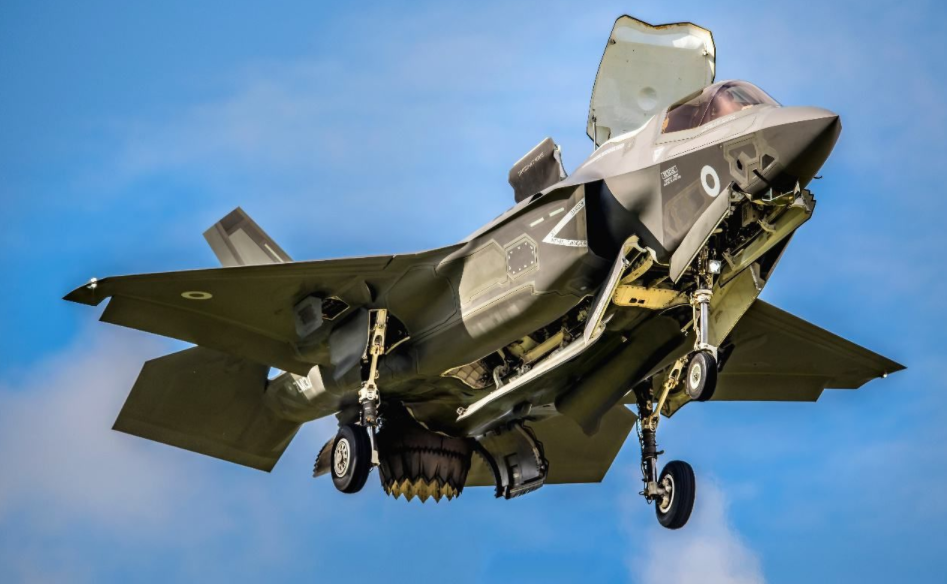 近日英国明确表示了拒绝购买美国第五代战斗机——f35