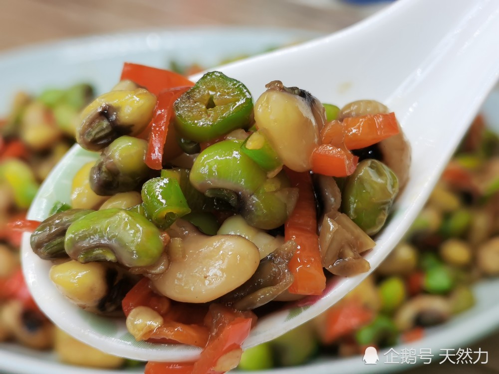 饭豆吃过吗?用来炒辣椒,香辣可口,开胃又下饭,越吃越好吃