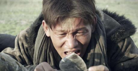 余皑磊演八佰盗墓贼全身剩4毛钱也不接烂片获刘德华肯定