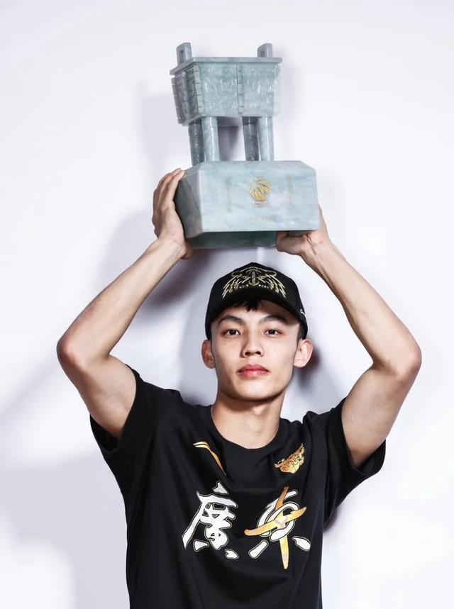 徐杰单挑路人王球星用实力为自己正名谁说徐杰打不了路人王