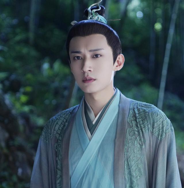 《陳情令》的藍景儀扮演者郭丞也參演了這部劇,他也現身了開機儀式