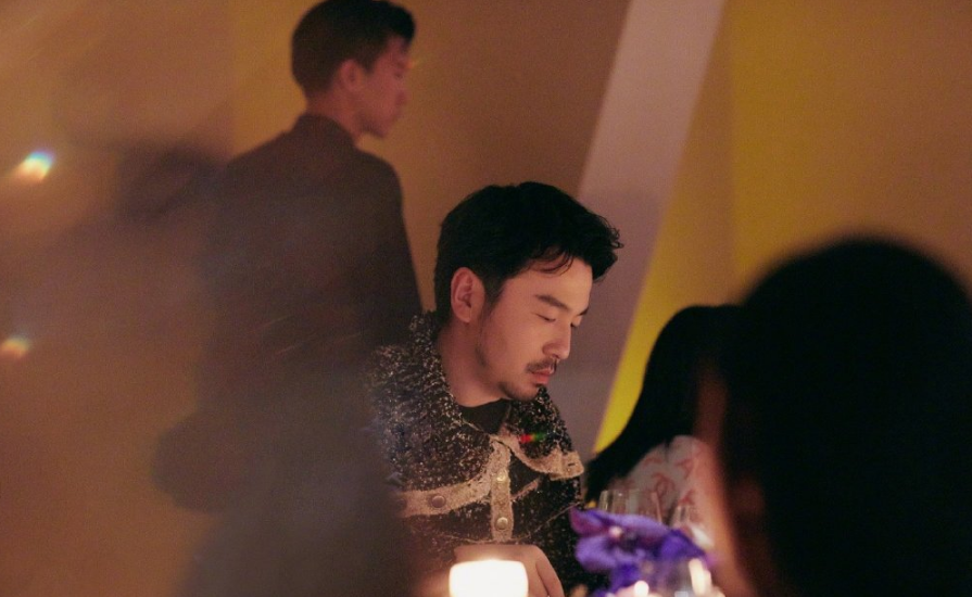 翟煦飞|翟煦飞低调为老公雷佳音庆生，和女儿偷做礼物，藏一个月后送惊喜